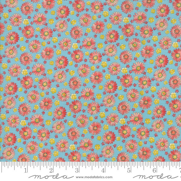 Moda Coco by Chez Moi Quilt Fabric Daisies Style 33393/15 Bluebell