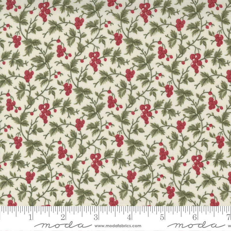 3 Sisters Poinsettia Plaza Bountiful Berries Quilt Fabric Style 44294/11 Cream