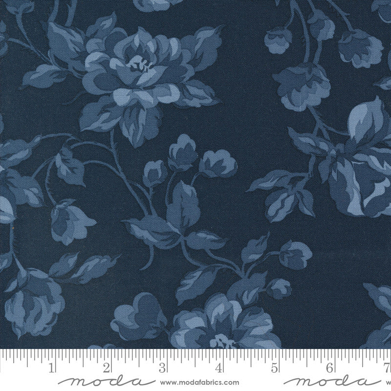 Moda Shoreline Quilt Fabric Cottage Large Floral Style 55300/24 Navy