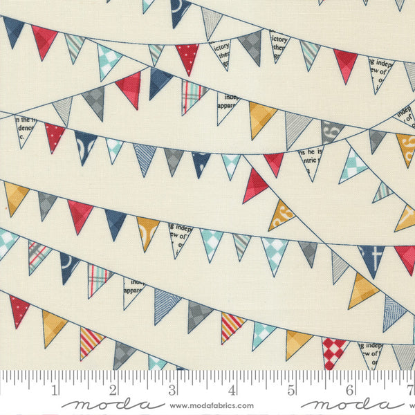 Moda Sweetwater Vintage Quilt Fabric Bunting Style 55662/11 Cream