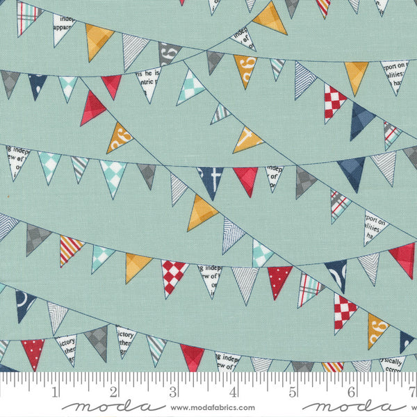 Moda Sweetwater Vintage Quilt Fabric Bunting Style 55662/15 Aqua